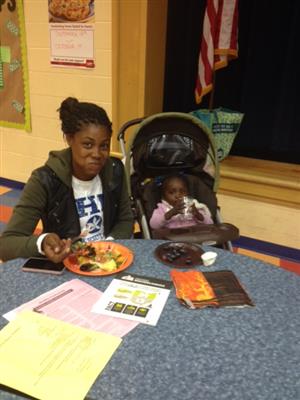 Family eating healthy food 